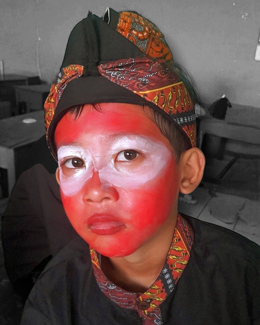 https://baimkhitanan.khitanan.id/dirmember/00000002/mrzldy18/photo-17970-11265-l-202507251220.png